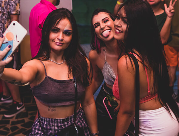girls at party